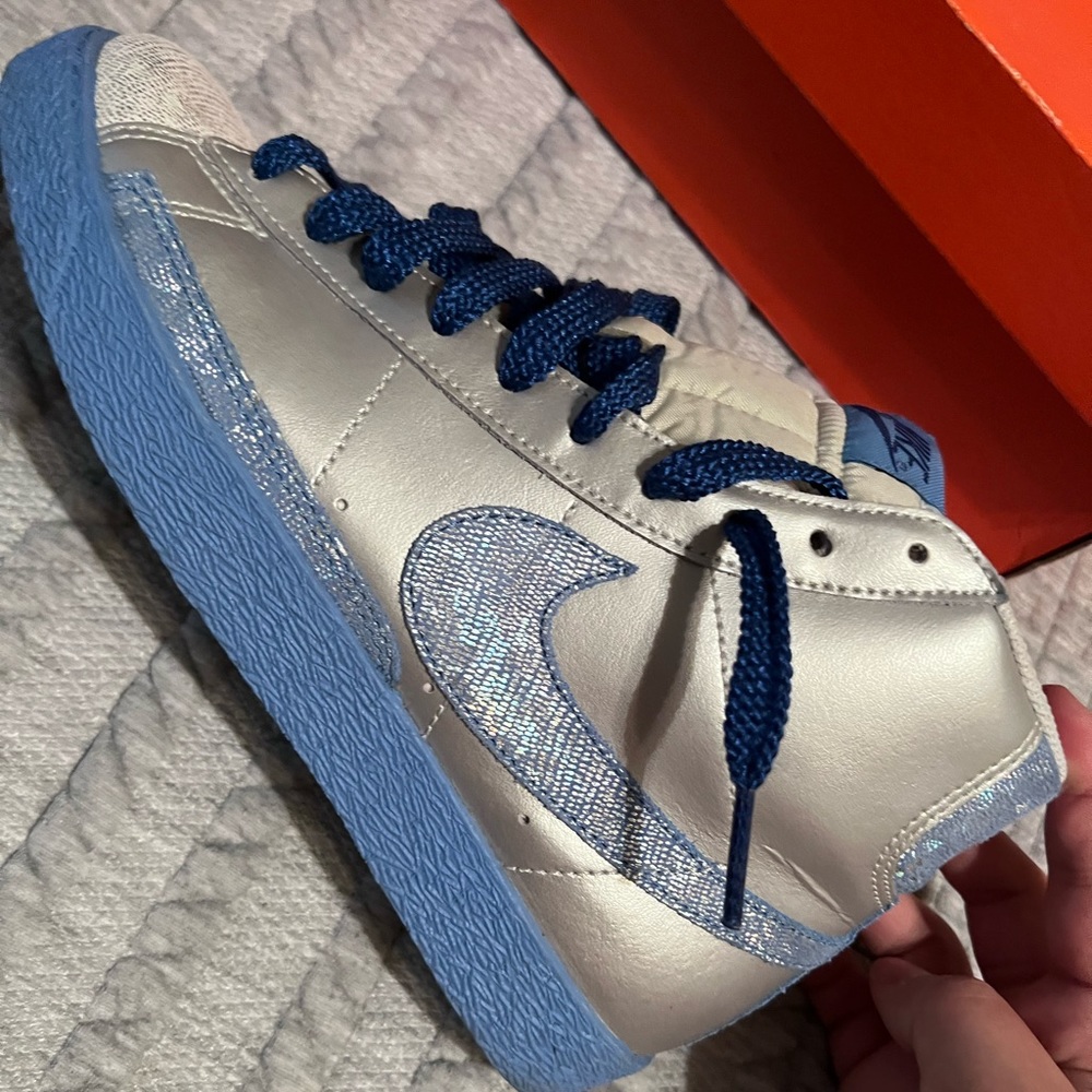 Nike Womens Blazer High Special Edition Pisces - Picture 9 of 9